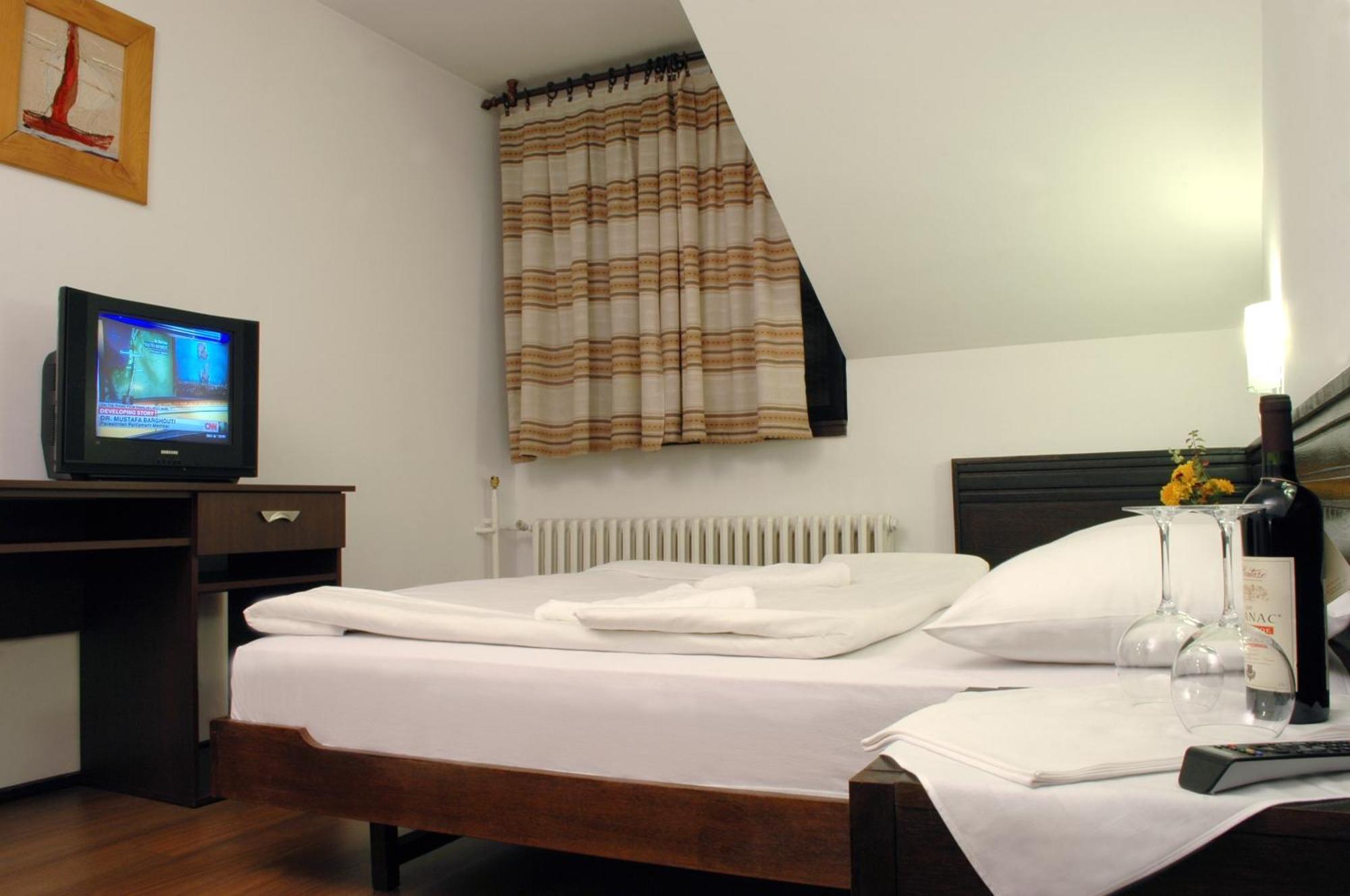 Hotel Komovi Andrijevica Luaran gambar
